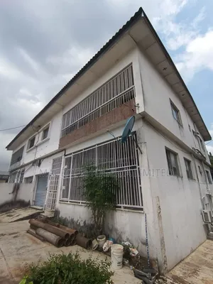 5bdrm Duplex in Ikeja for rent