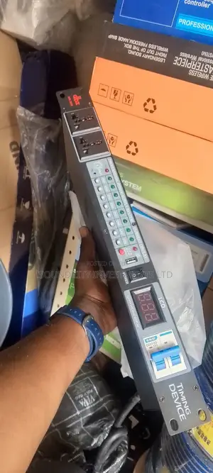 Dbx Sr-388 Power Sequencer With Circuit Breaker.