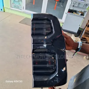 Black Back Light Toyota Hilux 2016/2023