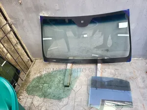 C300 2010 W204 Windscreen Glass Available