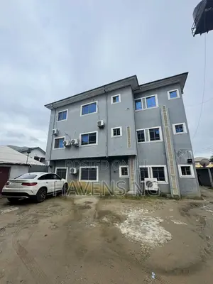 20bdrm Apartment in Obio-Akpor for sale