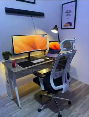 1.2 Meter Office Table With Moveable Drawer