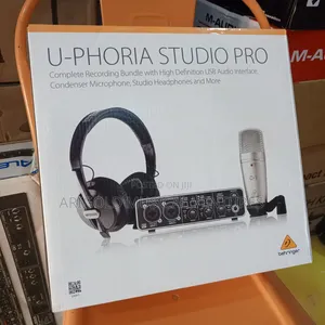 Professional Behringer U-Phoria Studio Pro Complete Studio Boundle