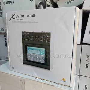 Behringer Professional Digital Mixer Xair X18
