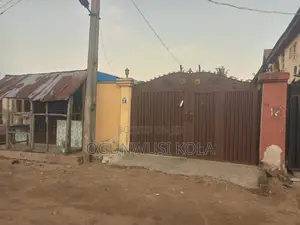 3bdrm Bungalow in Igando for sale