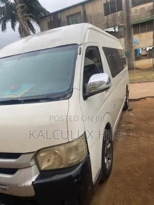 White Hummer 3 Bus for Charter