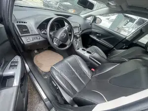 Toyota Venza XLE AWD 2013 Gray