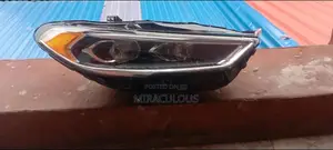 Headlight Ford Fusion 2018