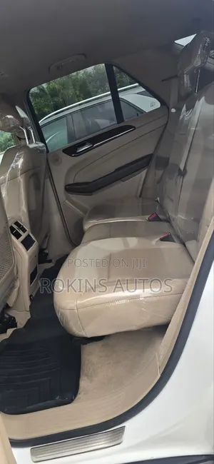 Mercedes-Benz M Class ML350 4MATIC 4dr SUV AWD (3.5L 6cyl 7A) 2015