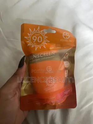 Broad Spectrum SPF 50+ Sunscreen – Protect, Hydrate Glow