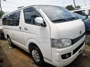 Toyota HiAce 2008 White