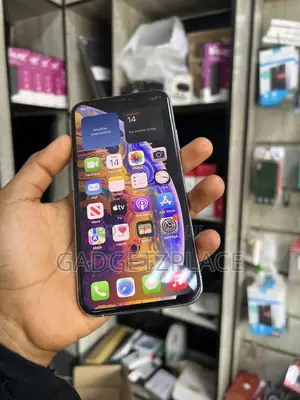 Apple iPhone XS 64 GB White