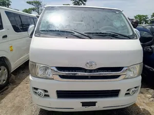 Toyota HiAce 2010 White