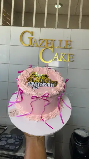 6inch 2layers Vanilla Cream Cake With Swiss Meringue Buttercream