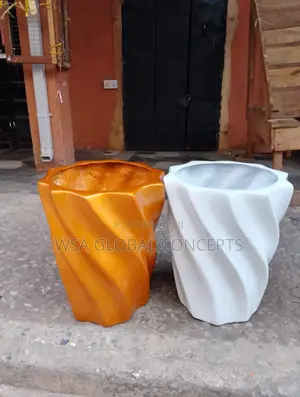 Spiral Design Carbon Fiber Flower Pot