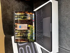 Laptop Apple MacBook Pro 2024 M4 14-inch 16GB Apple M4 SSD 512GB