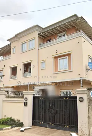 6 Bedrooms Duplex Self Compound That Allows Get Together