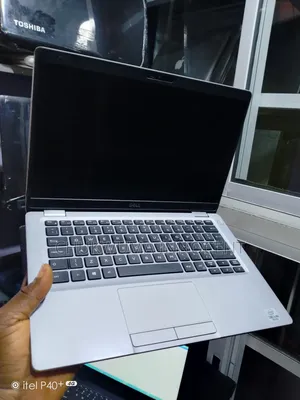 Laptop Dell Latitude 5310 8GB Intel Core I5 SSD 256GB
