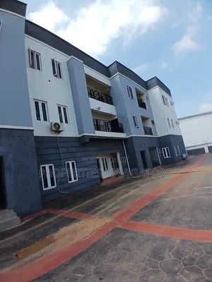 3bdrm Block of Flats in Kaura for sale