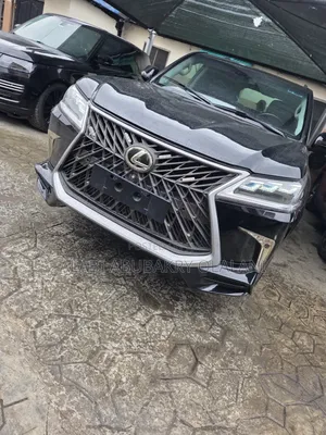 Lexus LX 570 2010 Black