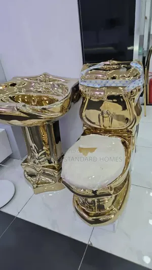 Royal Gold Toilet Set