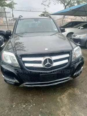 Mercedes-Benz GLK-Class Base GLK 350 4dr AWD 4MATIC (3.5L 6cyl 7A) 2015