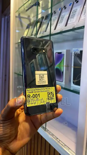 Samsung Galaxy S10e 128 GB Black