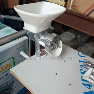 Manual Meat Mincer Machine