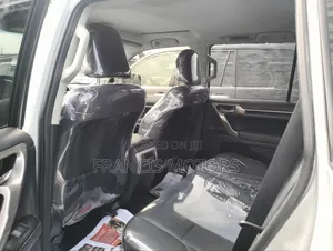 Lexus GX 2016 Silver