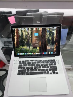Laptop Apple MacBook Pro 2015 16GB Intel Core I7 SSD 512GB