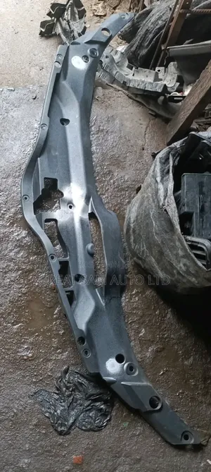 Toyota Venza 2014 Model Radiator Cover