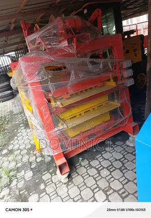 Block Moulder And Interlock Moulder