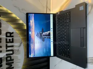 Laptop Dell Latitude 5300 16GB Intel Core I7 SSD 256GB