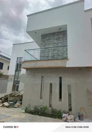 5bdrm Duplex in Ikeja Gra for sale