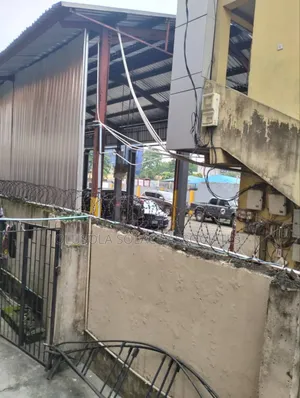 11bdrm Block of Flats in Ogba for sale
