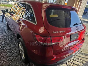 Mercedes-Benz GLC-Class 2017 Red