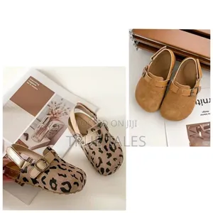Unisex Boy's And Girls Suede Clog Sandals