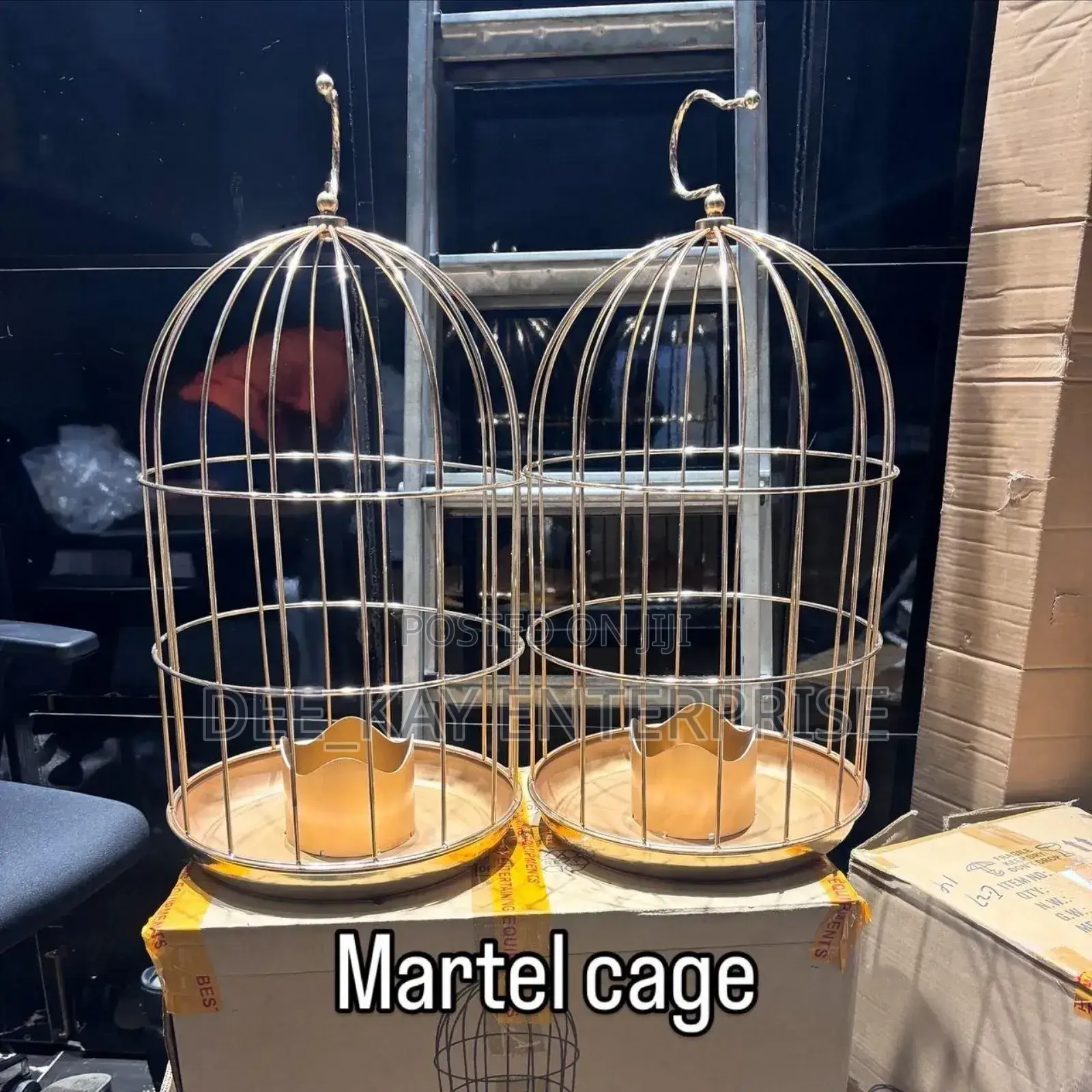 Led Martel Cage