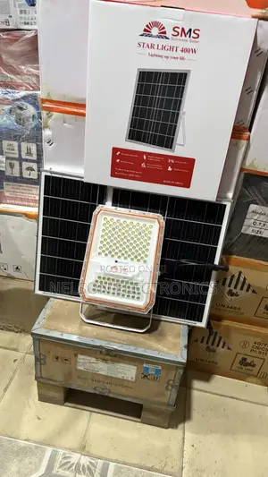 SMS 400watt Flood Light With 2year Warranty and It Come With 2 Panels