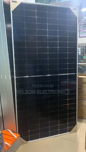 Jinko 580watt Bifacial Solar Panel With 15 Years Warranty