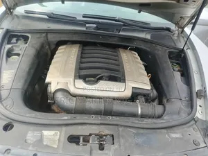 Porsche Cayenne 2013 Silver