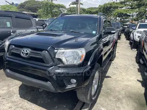 Toyota Tacoma 2018 Black