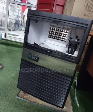 Commercial Ice Cube Machine