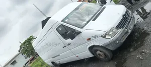 Mercedes-Benz Sprinter 2004 White