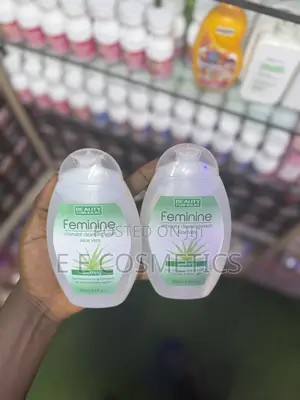 Beauty Formula Feminine Wash