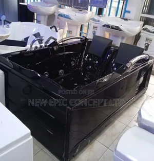 England Double Black Jacuzzi