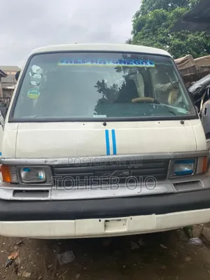 Mazda E2000 1999 White