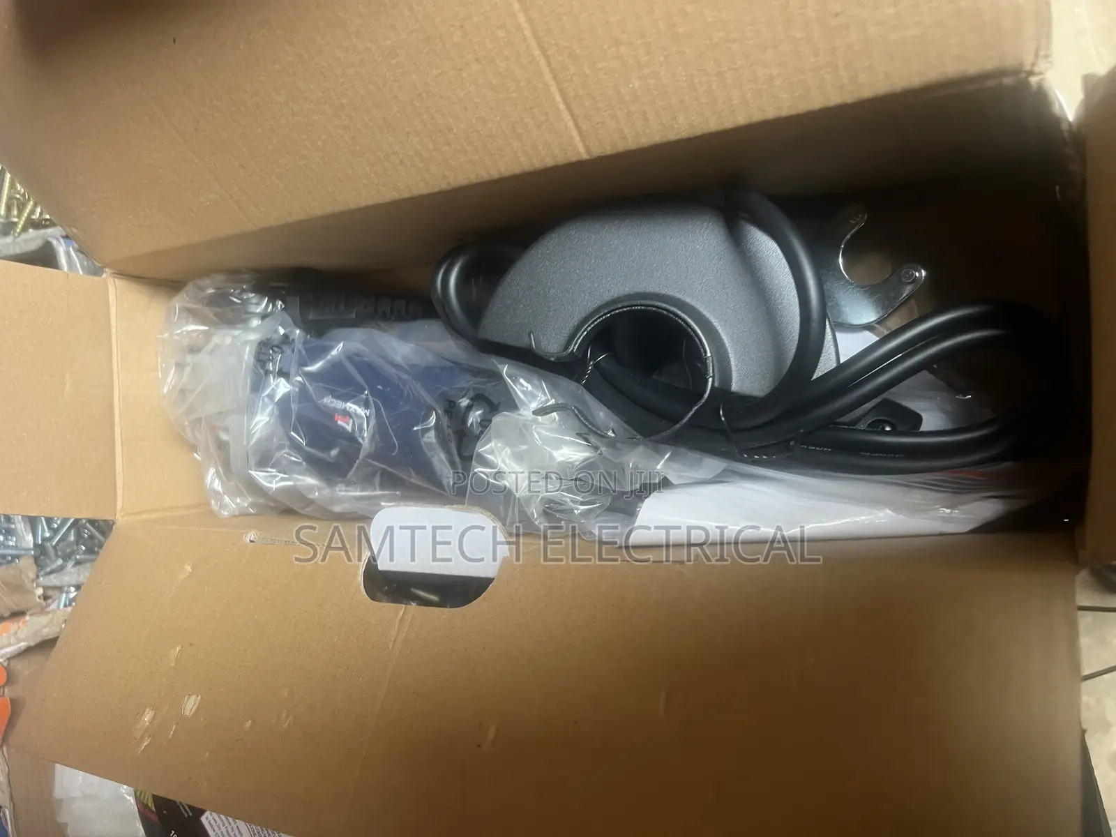 Cutting or Grinding Machine