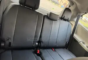 Toyota Sienna SE Premium 8-Passenger 4dr Minivan (3.5L 6cyl 6A) 2015