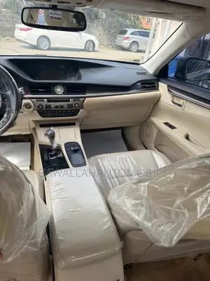 Lexus ES 350 FWD 2013 Black